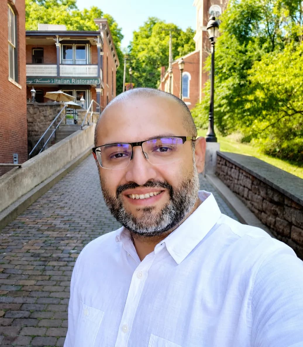 Portrait of David Marroquin